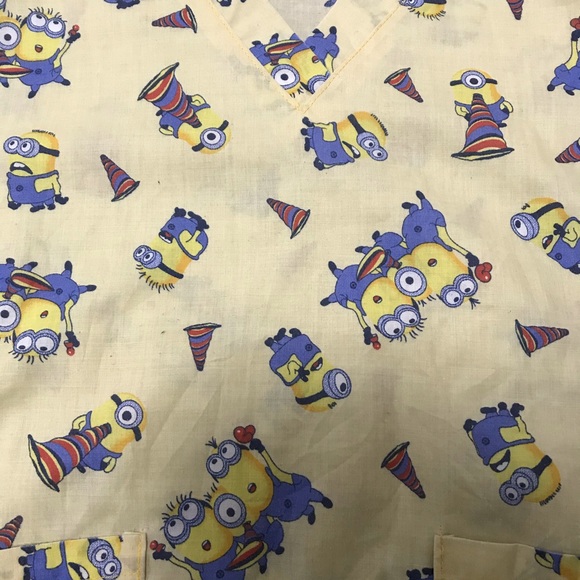 Minions Scrubs - Picture 3 of 6
